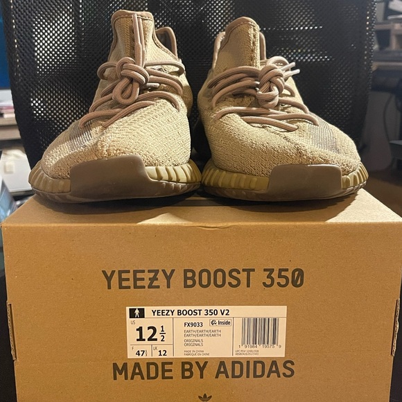 Adidas Yeezy Boost 350 V2 Sneakers